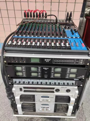 FS26 4-In 12-Out Active XLR Audio Splitter photo review